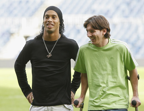 格伊向记者 格伊向记者