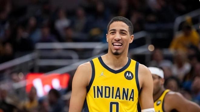 超环境中 超环境中