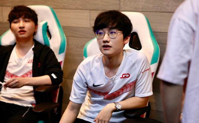 力求通过速 力求通过速